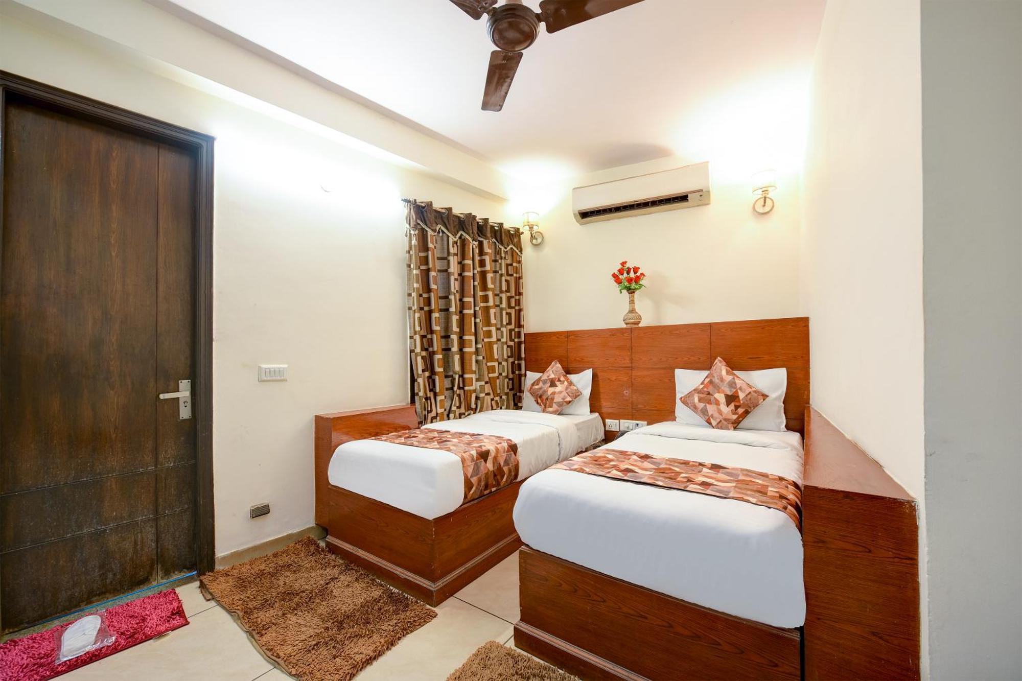 Hotel Le Grand - Walk-In From Rk Ashram Metro Station New Delhi Eksteriør bilde