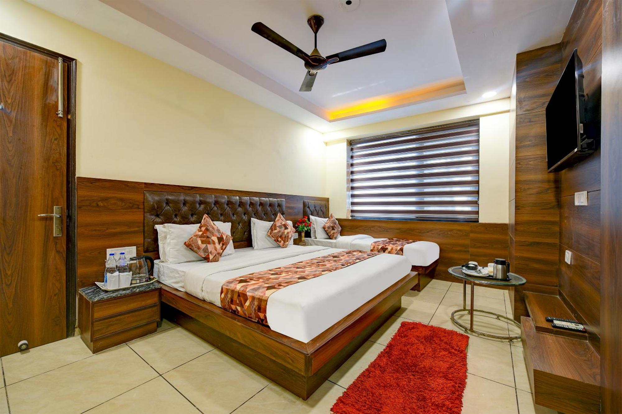 Hotel Le Grand - Walk-In From Rk Ashram Metro Station New Delhi Eksteriør bilde