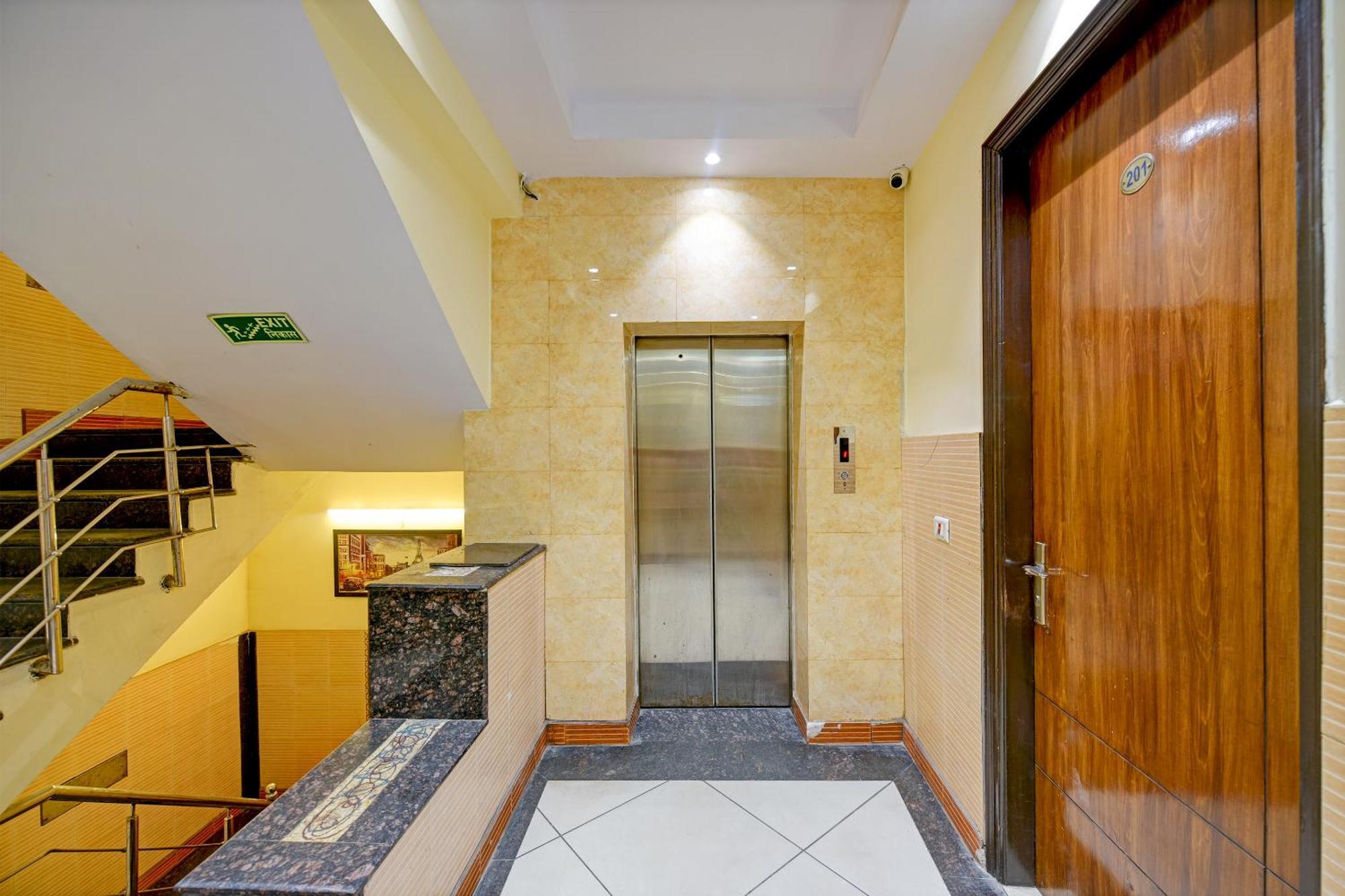 Hotel Le Grand - Walk-In From Rk Ashram Metro Station New Delhi Eksteriør bilde